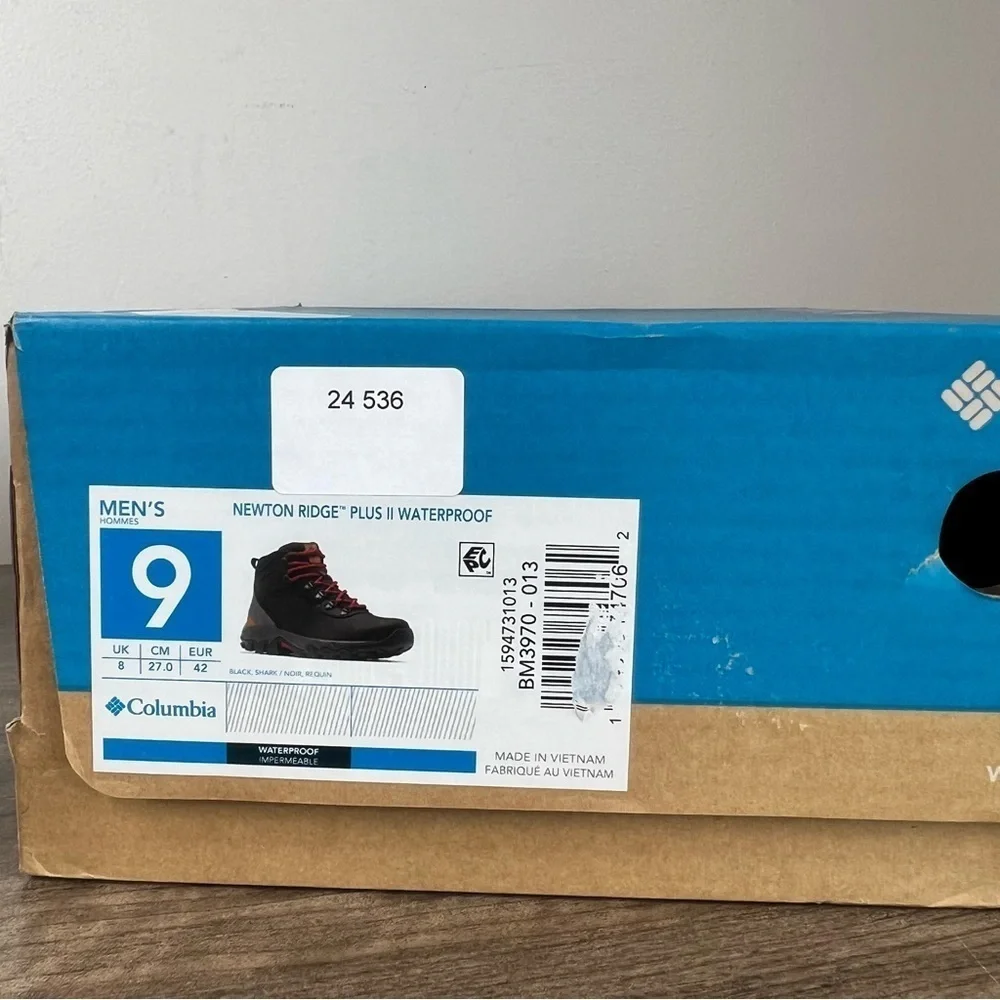 Columbia Men's Newton Ridge Plus II Waterproof Boot Size 9 #B1580